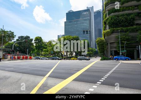 Une vue de Upper Pickering Street Singapore montrant les gratte-ciel et le complexe de Pickering qui est un bâtiment mural vivant et un monument. Banque D'Images