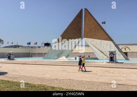 Monument aux combattants d’outre-mer, hommage aux soldats qui ont donné leur vie pour le pays. Leurs noms sont gravés sur le monument, Lisbonne. Banque D'Images