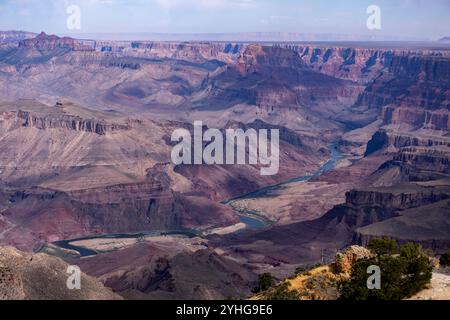 Parc national du Grand Canyon en Arizona vu du plateau sud. Banque D'Images