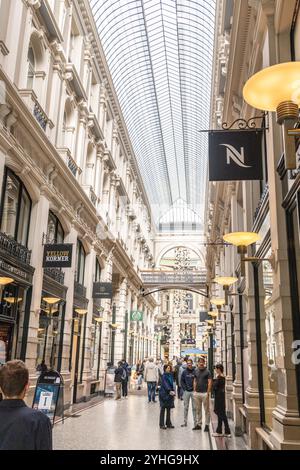 Passage la Haye est une galerie marchande traditionnelle dans le centre-ville composée d'une section ancienne et nouvelle avec de nombreux magasins spécialisés et magasins Banque D'Images