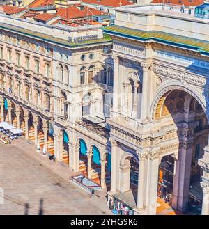 Arc principal de la troupe de la Galleria Vittorio Emanuele II du haut du Duomo, Milan, Italie Banque D'Images