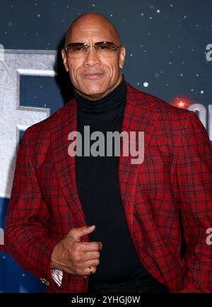New York, États-Unis. 11 novembre 2024. Dwayne Johnson participant à la première d'Amazon MGM Studios 'Red One' New York s'est tenue au Alice Tully Hall le 11 novembre 2024 à New York City, NY © Steven Bergman/AFF-USA. Crédit COM : AFF/Alamy Live News Banque D'Images