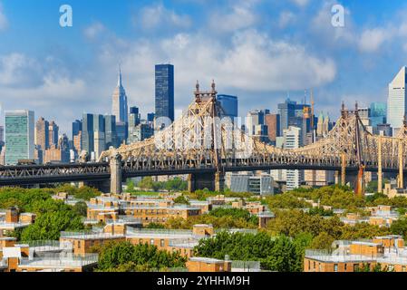 New York, pont Queensborough à travers l'East River, entre le Manhattan et Long Island City dans le quartier de Queens. USA. Banque D'Images