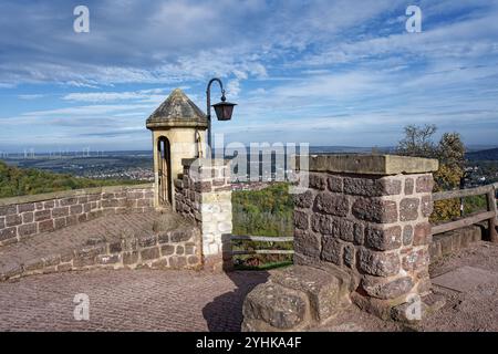 Vue depuis le château de Wartburg. Le château près d'Eisenach, dans le nord-ouest de la forêt de Thuringe, a été classé au patrimoine mondial de l'UNESCO en 1999. Eisen Banque D'Images