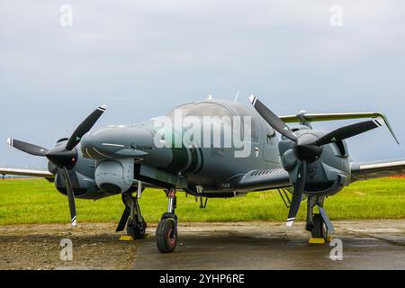 Liepaja, Lettonie- 16 juin 2024 : Diamond Aircraft et Safran Electronics Defense Special mission Aircraft OE-FYY avec système modulaire d'inspection en vol Banque D'Images