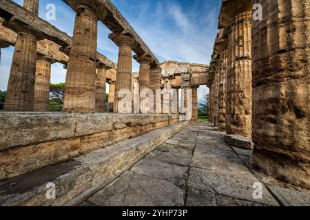 Second Temple d'Héra (Temple de Neptune) , Paestum, Campanie, Italie Banque D'Images