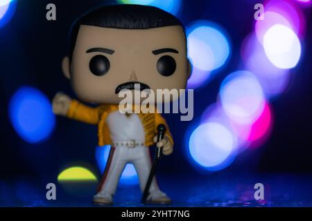 Lviv, Ukraine - 12 novembre 2024:Londres, Royaume-Uni - 23 juillet 2023 : Funko POPO figurine vinyle de Freddie Mercury (Queen) Banque D'Images