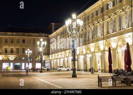 Piazza San Carlo à Turin la nuit. Banque D'Images