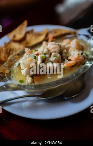 Plat de ceviche dans un restaurant, Costa Rica Banque D'Images