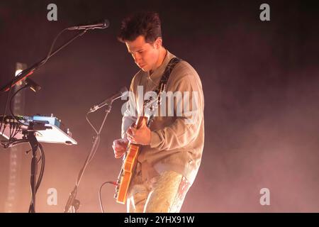 Manchester, Angleterre, 12 novembre 2024. London Grammar se produisant à l'AO Arena de Manchester lors de leur tournée The Greatest Love Arena Tour 2024. Crédit : Izzy Clayton/Alamy Live News Banque D'Images