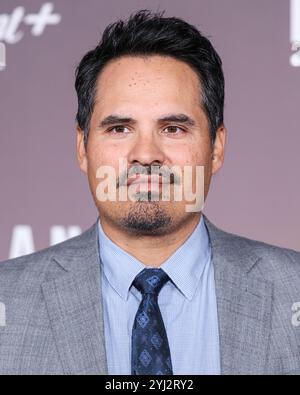 HOLLYWOOD, LOS ANGELES, CALIFORNIE, États-Unis - 12 NOVEMBRE : Michael Pena arrive à la première de Los Angeles de la série originale 'Landman' saison 1 de Paramount+ qui s'est tenue au Paramount Theatre aux Paramount Pictures Studios le 12 novembre 2024 à Hollywood, Los Angeles, Californie, États-Unis. (Photo de Xavier Collin/image Press Agency) Banque D'Images