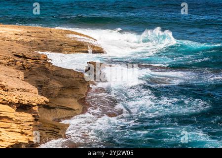 Vue sur la côte ouest de Cala Mesquida, île de Majorque, Espagne Banque D'Images