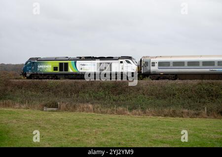 Chiltern Railways classe 68 locomotive diesel n° 68014 sur un service de ligne principale, Warwickshire, Royaume-Uni Banque D'Images