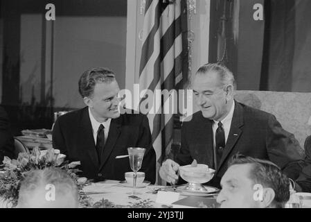 Déjeuner de prière présidentiel annuel (président Lyndon B. Johnson). ÉTATS-UNIS. 5 février 1964. Lyndon Baines Johnson (1908-1973), souvent appelé LBJ, est un homme politique américain qui a été le 36e président des États-Unis de 1963 à 1969. Banque D'Images