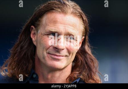 Photo du dossier datée du 30/09/23 de Gareth Ainsworth. Shrewsbury a nommé Gareth Ainsworth comme nouvel entraîneur-chef. Date d'émission : mercredi 13 novembre 2024. Banque D'Images