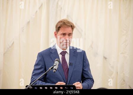 Tobias Ellwood, président du Comité spécial de la Défense de la Chambre des communes, parle à Arundells, Salisbury, d'un « nouvel ordre mondial ». Crédit John Rose/Alamy Banque D'Images