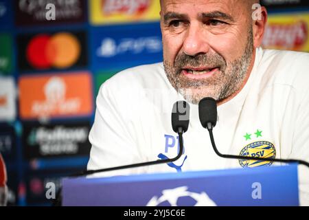 Paris, France. 21 octobre 2024. Peter BOSZ du PSV Eindhoven lors de la conférence de presse du PSV Eindhoven avant le match de football de l'UEFA Champions League entre le Paris Saint-Germain et le PSV Eindhoven le 21 octobre 2024 au stade Parc des Princes à Paris, France - photo Matthieu Mirville/DPPI crédit : DPPI Media/Alamy Live News Banque D'Images