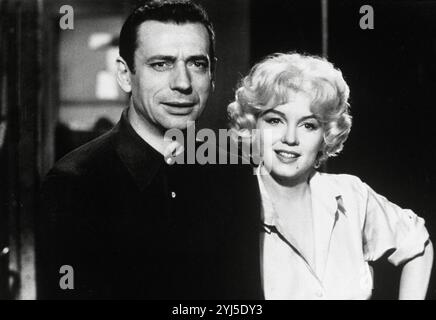 Yves Montand, Marilyn Monroe, « faisons l'amour » (1960). Crédit photo : 20th Century Fox (référence du dossier# 34580-703THA) Banque D'Images