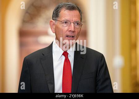 Washington, États-Unis. 13 novembre 2024. Le sénateur John Barrasso, R-WY, arrive avant les élections républicaines du Sénat au Capitole des États-Unis à Washington, DC le mercredi 13 novembre 2024. Le sénateur John Thune, R-SD, qui s’est présenté contre le sénateur John Cornyn, R-TX, et le sénateur Rick Scott, R-FL, a été choisi pour être leader et remplacer l’actuel chef de la majorité au Sénat, Mitch McConnell, R-KY, qui démissionne après 18 ans. Barrasso a été choisi pour être whip de la majorité du Sénat, en remplacement de Thune. Photo de Bonnie Cash/UPI crédit : UPI/Alamy Live News Banque D'Images