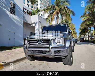 Miami Beach, Floride États-Unis - 5 juin 2024 : 2020 Mercedes-Benz G550 wagon suv à miami Beach. Mercedes Benz classe g srossover voiture allemande populaire. Banque D'Images