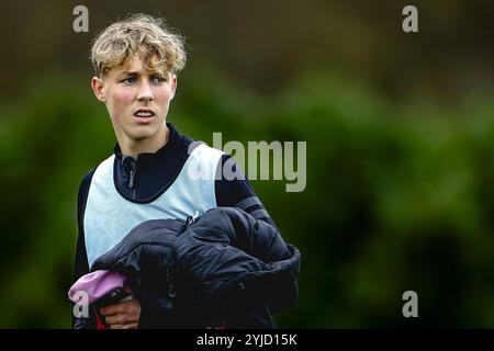 ZUNDERT, pays-Bas. 14 novembre 2024. Football, Midglas Traingcentre, Néerlandais eredivisie, saison 2024/2025, pendant le match NAC - Excelsior (frendly), joueur de l'Excelsior Rotterdam Mika Luijendijk crédit : Pro Shots/Alamy Live News Banque D'Images