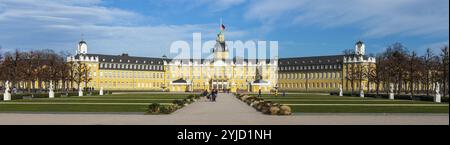 Karlsruhe est la deuxième plus grande ville de l'État fédéral allemand du Bade-Wuertemberg, ce qui en fait la 21ème plus grande ville d'Allemagne et située sur la plate-forme Banque D'Images