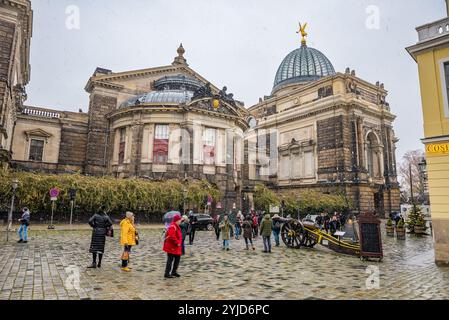 Dresde, Allemagne - 10 décembre 2022. Kunstakademie (Constantin Lipsius) Banque D'Images