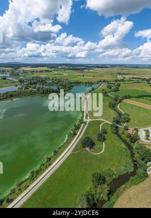 Sommerlicher Ausblick auf den Altmühlsee BEI Muhr am See in Mittelfranken Die Landschaft am Altmühlsee im Fränkischen Seenland rund um d *** Summer vi Banque D'Images