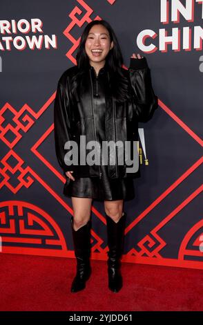 Hollywood, États-Unis. 13 novembre 2024. Awkwafina arrive à la première de Hulu "Interior Chinatown" à Los Angeles qui s'est tenue au Linwood Dunn Theater le 13 novembre 2024 à Hollywood, CA. © ALO/AFF-USA.com crédit : AFF/Alamy Live News Banque D'Images