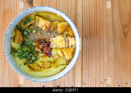 Khao Ram Fuen fabriqué à partir de différents haricots fraîchement préparés chaque jour fraîchement cuisinés pour chaque plat recettes authentiques de tofu de Tai Yai Tai lue Sibsongpanna Yu Banque D'Images