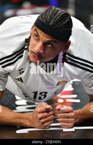 Villeurbanne, France. 14 novembre 2024. Neal Sako de LDLC Asvel lors du match de basket-ball de Turkish Airlines EuroLeague entre LDLC ASVEL et Crvena zvezda Meridianbet le 14 novembre 2024 à Astroballe à Villeurbanne, France - photo Cyril lestage/DPPI crédit : DPPI Media/Alamy Live News Banque D'Images