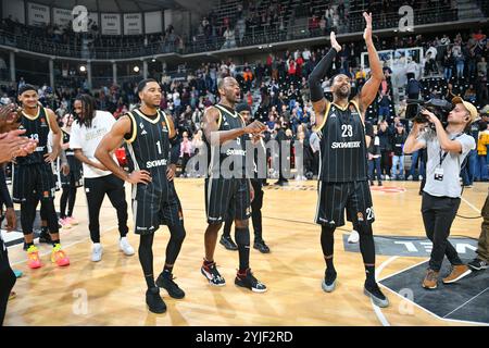 Villeurbanne, France. 14 novembre 2024. LDLC Asvel lors du match de basket-ball de Turkish Airlines EuroLeague entre LDLC ASVEL et Crvena zvezda Meridianbet le 14 novembre 2024 à Astroballe à Villeurbanne, France - photo Cyril lestage/DPPI crédit : DPPI Media/Alamy Live News Banque D'Images