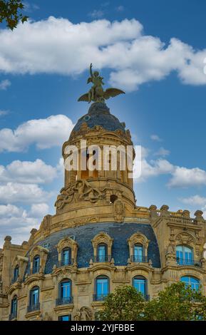 BARCELONE, ESPAGNE - 3 octobre 2024 : Barcelone est la capitale de la Catalogne, Espagne. Barcelone est une destination touristique majeure avec une architecture unique, c Banque D'Images