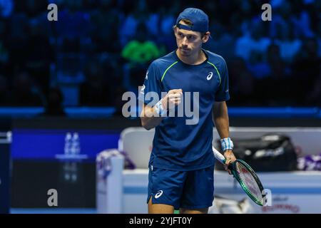 Turin, Italie. 14 novembre 2024. Alex de Minaur, de l'Australie, célèbre le match de la phase de groupe en simple masculin contre Taylor Fritz, des États-Unis, le cinquième jour de la finale Nitto ATP 2024 à l'Inalpi Arena crédit : SOPA images Limited/Alamy Live News Banque D'Images