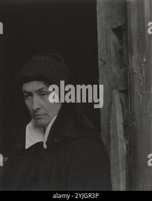 Georgia O'Keeffe. Alfred Stieglitz ; américain, 1864-1946. Date : 1922. Dimensions : 24,1 x 19,4 cm (image/papier) ; 50,7 x 40,7 cm (support). Imprimé argenté gélatine. Origine : États-Unis. Musée : Chicago Art Institute, FLORENCIA, États-Unis. Banque D'Images
