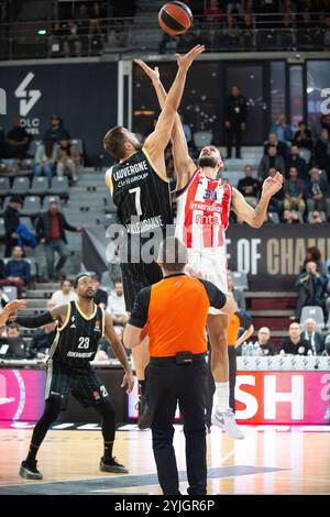 Villeurbanne, France. 14 novembre 2024. Coup d'envoi du match de basket-ball de Turkish Airlines EuroLeague entre LDLC ASVEL et Crvena zvezda Meridianbet le 14 novembre 2024 à Astroballe à Villeurbanne, France - photo Cyril lestage/DPPI crédit : DPPI Media/Alamy Live News Banque D'Images