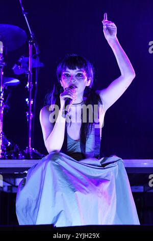 ROYAUME-UNI. 14 novembre 2024. LONDRES, ANGLETERRE - 14 NOVEMBRE : Lauren Mayberry se produit à O2 Arena, Greenwich le 14 novembre 2024 à Londres, Angleterre. CAP/Mar © Mar/Capital Pictures crédit : Capital Pictures/Alamy Live News Banque D'Images