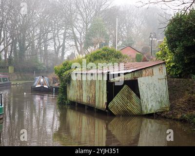 Marple est une petite ville du district métropolitain de Stockport, dans le Grand Manchester, en Angleterre. Il se trouve sur la rivière Goyt à 9 miles au sud-est de Manchester, à 9 miles au nord de Macclesfield et à 4 miles au sud-est de Stockport. Banque D'Images