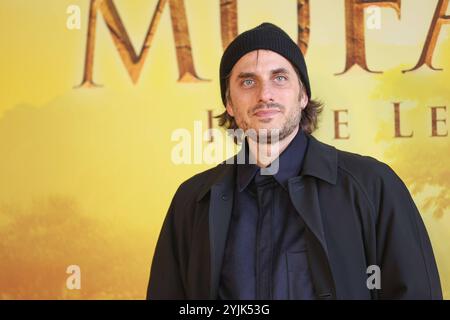 News - MUFASA - il Re Leone Luca Marinelli, voix de Mufasa, lors de la Photocall du film MUFASA - il Re Leone le 15 novembre 2024 au Cinema the Space, Rome, Italie pendant MUFASA - il Re Leone, News in Rome, Italie, 15 novembre 2024 Rome The Space Cinema Moderno Italy Copyright : xEmanuelaxVertollix/xLiveMediax LPN 1611344 Banque D'Images