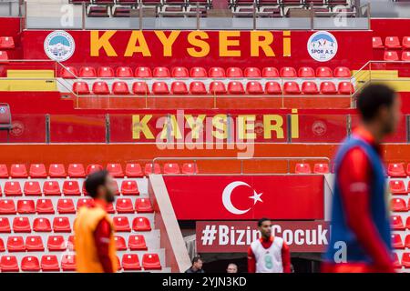 KAYSERI, Turquie. 15 novembre 2024. Vue générale lors d'une séance d'entraînement au Kadir Has Stadium avant le match de l'UEFA Nations League 2025 entre la Turquie et le pays de Galles au Kadir Has Stadium le 16 novembre (pic by John Smith/FAW) crédit : Football Association of Wales/Alamy Live News Banque D'Images