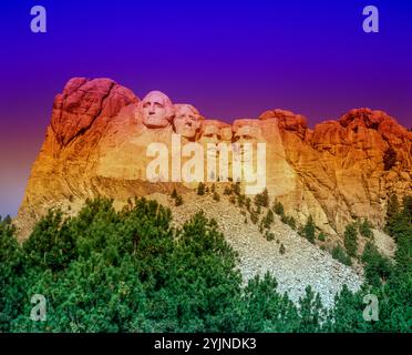 MOUNT RUSHMORE NATIONAL MONUMENT (©Gutzon Borglum & LINCOLN 1941) BLACK HILLS DU DAKOTA DU SUD, USA Banque D'Images