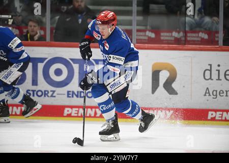 Alexander Karachun (Schwenninger Wild Wings #47) Schwenninger Wild Wings gegen Duesseldorfer EG, Eishockey, DEL, Spieltag 16, saison 2024/2025, 15.11.2024 Foto : Eibner-Pressefoto/Sven Laegler Banque D'Images