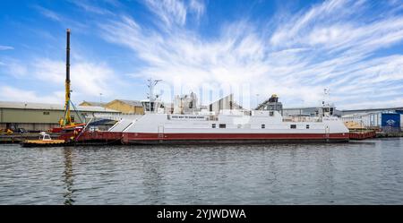 Le ferry de la chaîne de bancs de sable de Bramble Bush Bay subit des réparations et des travaux d'entretien à Poole Harbour, Dorset, Royaume-Uni le 14 novembre 2024 Banque D'Images