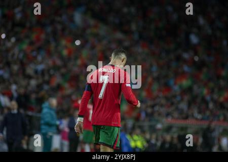 Porto, Portugal. 15 novembre 2024. PORTO, PORTUGAL - 15 NOVEMBRE : Cristiano Ronaldo réagit lors du match du Groupe A1 de l'UEFA Nation League entre le Portugal et la Pologne au stade Dragão le 15 novembre 2024 à Porto, Portugal. (Photo de Sergio Mendes/PxImages) crédit : Px images/Alamy Live News Banque D'Images