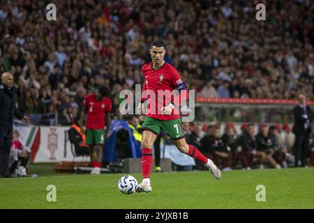 Porto, Portugal. 15 novembre 2024. Stade Dragão PORTO, PORTUGAL - 15 NOVEMBRE : Cristiano Ronaldo pilote le ballon lors du match du Groupe A1 de l'UEFA Nation League entre le Portugal et la Pologne au stade Dragão le 15 novembre 2024 à Porto, Portugal. (Photo de Sergio Mendes/PxImages) (Sergio Mendes/SPP) crédit : SPP Sport Press photo. /Alamy Live News Banque D'Images