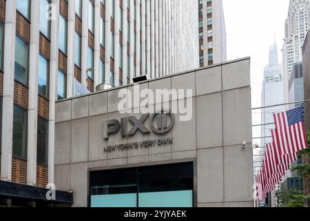 PIX11-la propre enseigne de New York sur le bâtiment de New York, aux États-Unis. Banque D'Images