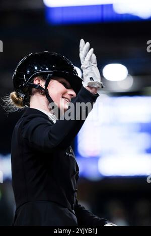 Stuttgart, Allemagne. 16 novembre 2024. Platz und Bronze fuer Nowag-Aulenbrock Bianca auf Queolito, RFV Ostbevern Dressurprüfung Grand Prix International Int. Dressurpruefung - CDI4 Aufgabe : FEI Grand Prix 2009, Rev. 2014 Qualifikation zum Grand Prix Special GER, Stuttgart German Masters 2024, 38. internationale Reitturnier, 16.11.2024 Foto : Eibner-Pressefoto/Roger Buerke crédit : dpa/Alamy Live News Banque D'Images