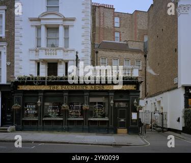 7 novembre 1974. Maison publique des armes du plombier, Lower Belgrave Street, Belgravia, Londres. Dans la nuit du 7 novembre 1974 Lady Veronica Lucan RA Banque D'Images