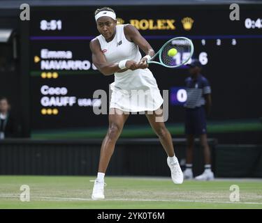 Joueur de tennis AMÉRICAIN Coco Gauff en action aux Championnats de Wimbledon 2024, Londres, Angleterre, Royaume-Uni, Europe Banque D'Images