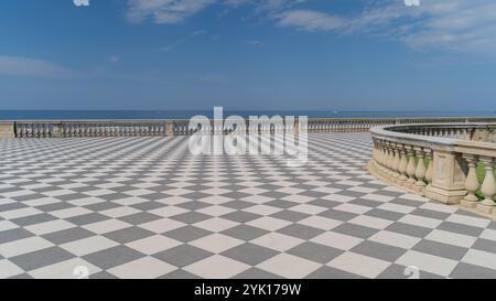 Terrasse Mascagni Terrazza belvedere au coucher du soleil. Livourne Toscane Italie Europe Banque D'Images